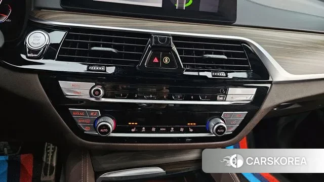 BMW 5 Series (G30) id 2891191 из Кореи 8