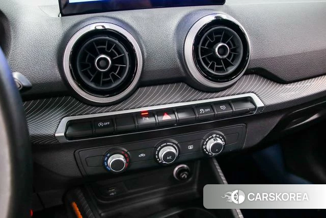 Audi Q2L id 4275708 из Китая 8