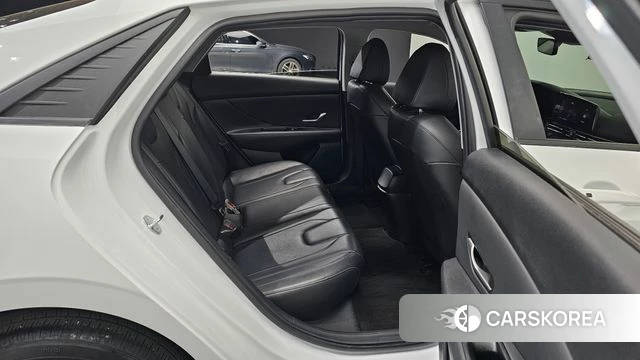 Hyundai Avante (CN7) id 3897537 из Кореи 8