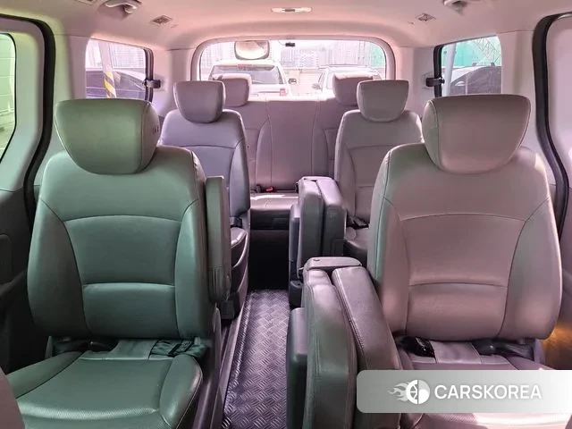 Hyundai The New Grand Starex id 3095902 из Кореи 8