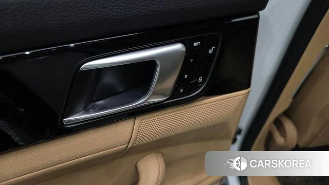 Porsche Panamera (971) id 4536502 из Кореи 8