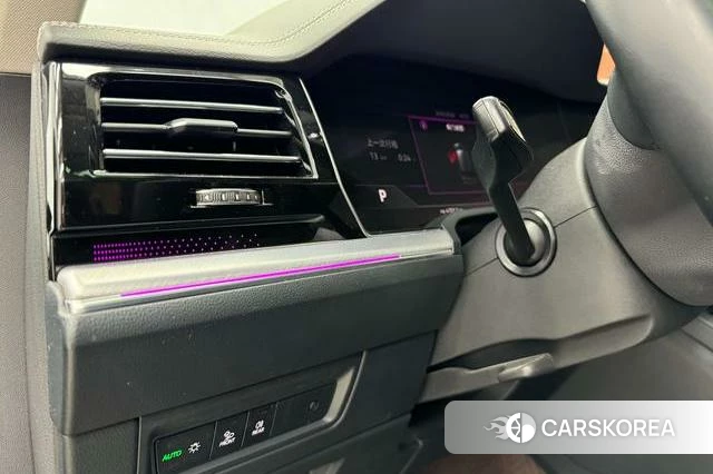 Volkswagen Touareg id 4263861 из Китая 8