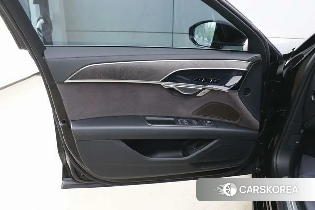 Audi A8 id 4264089 из Китая 8