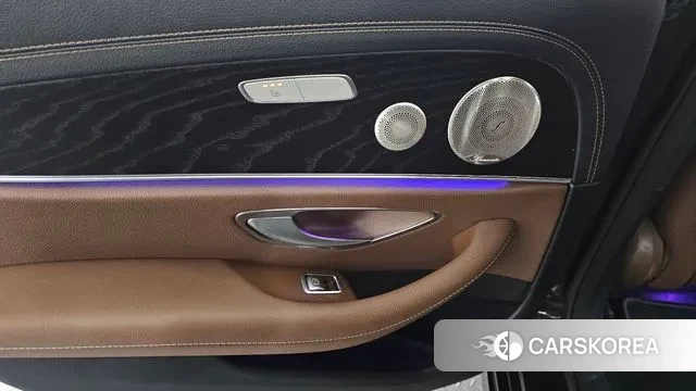 Mercedes-Benz E-Class W213 id 3765059 из Кореи 8