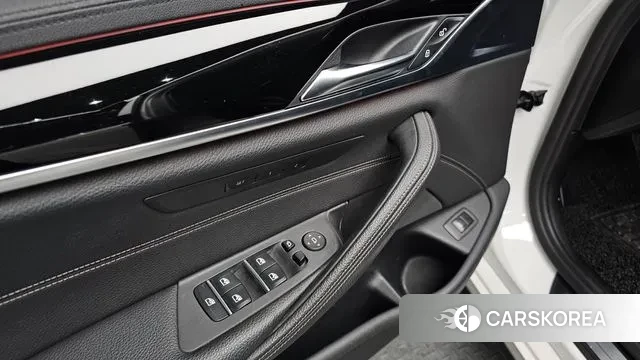 BMW 5 Series (G30) id 3677388 из Кореи 8