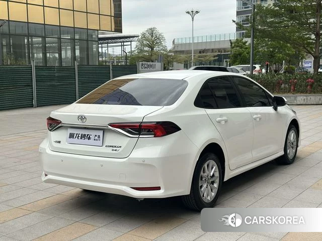 Toyota Corolla id 4313677 из Китая 8