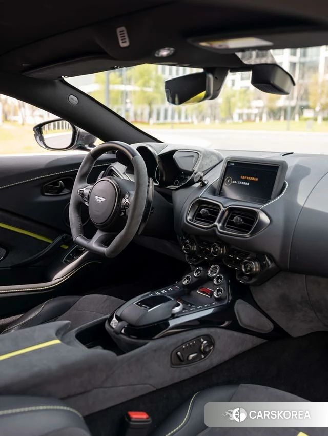 Aston Martin Vantage id 4238654 из Китая 8