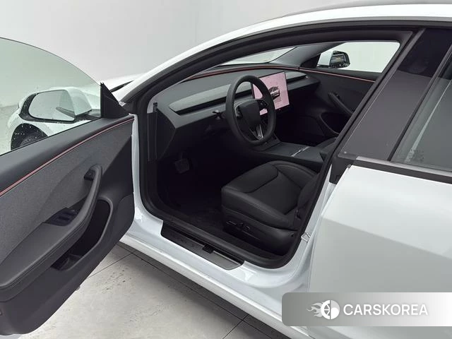 Tesla Model 3 id 4210972 из Китая 8