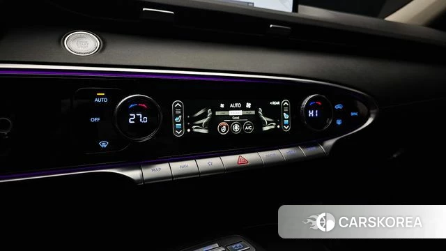 Genesis GV70 id 4232000 из Кореи 8