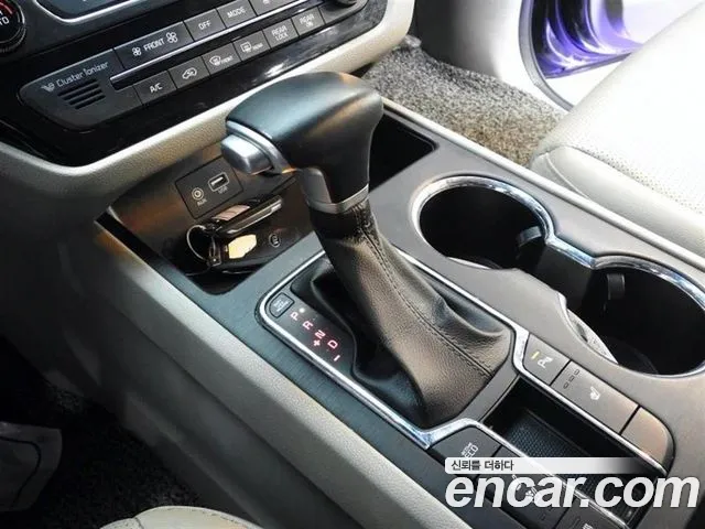 Kia The New Carnival id 2850092 из Кореи 8