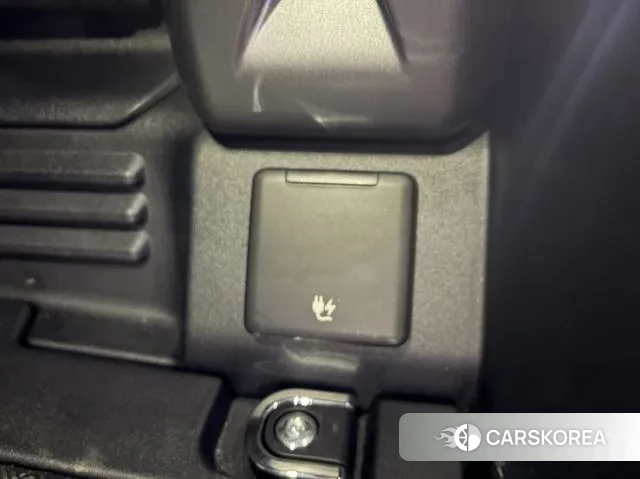 Land Rover Defender (L663) id 3610147 из Кореи 8