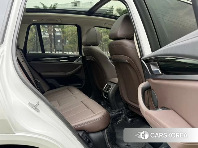 BMW X3 id 4290887 из Китая 8