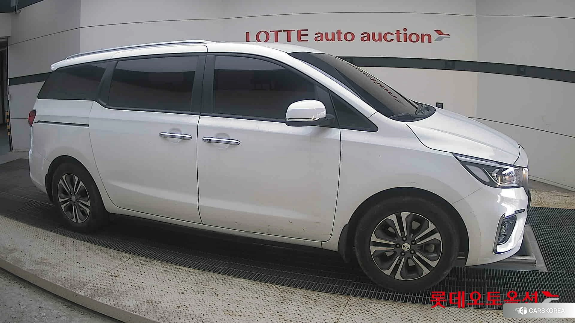 Kia Carnival id 4909240 из Кореи 8