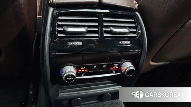 BMW 5 Series (G30) id 3449826 из Кореи 8