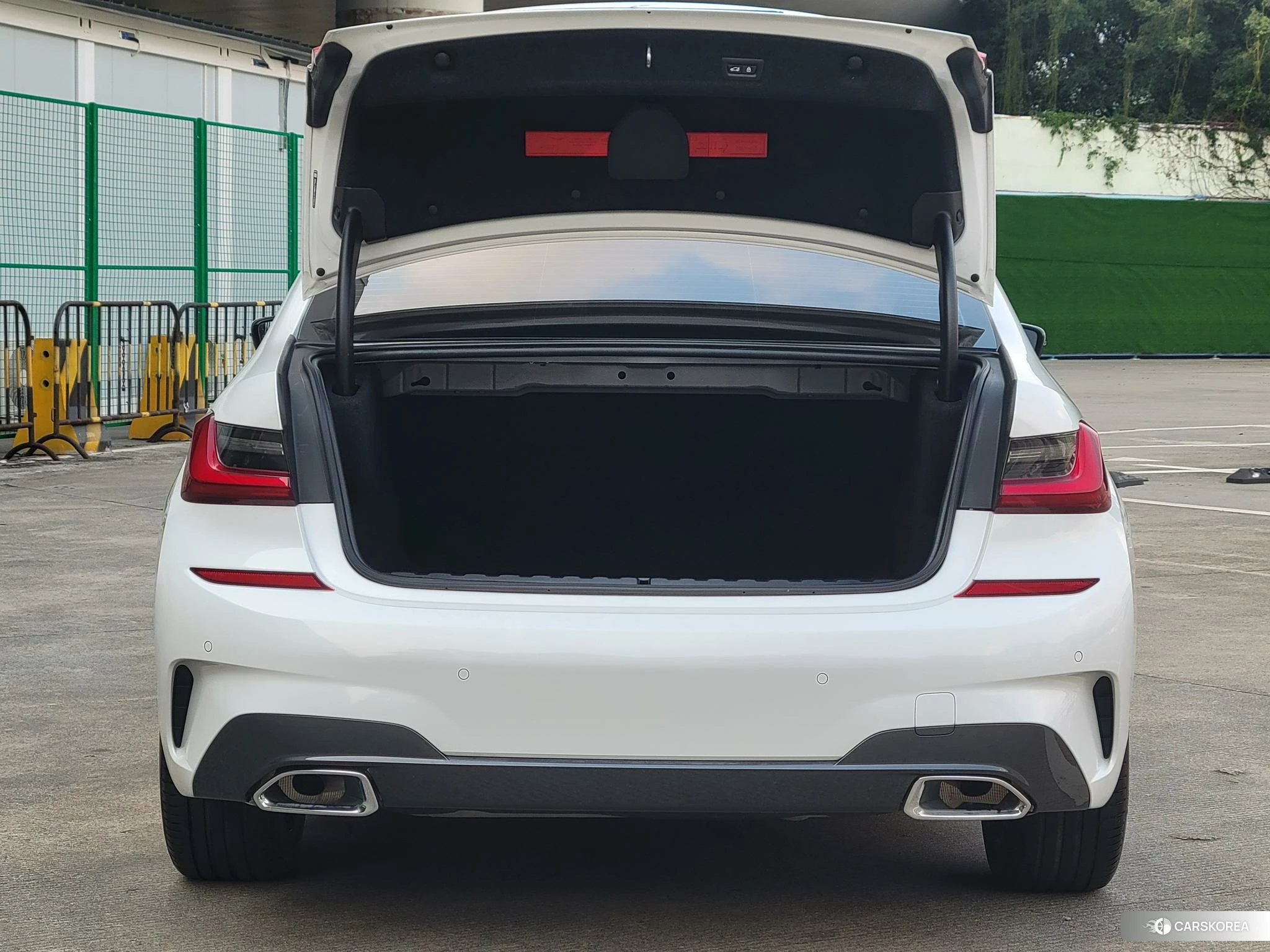 BMW 3 series id 4440755 из Китая 8