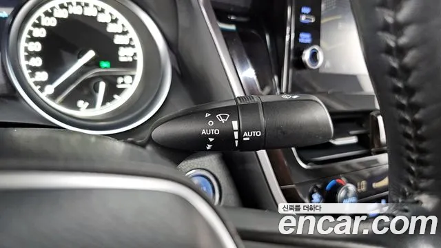 Toyota Camry (XV70) id 2848758 из Кореи 8