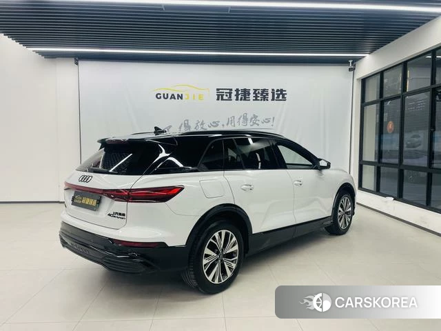 Audi Q5 e-tron id 4242355 из Китая 8