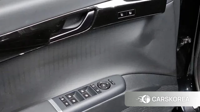 Hyundai Grandeur Hybrid (GN7) id 3131592 из Кореи 8