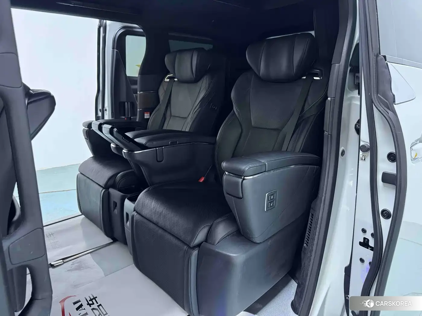 Toyota Vellfire id 4664620 из Китая 8