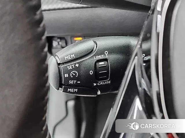 Peugeot e-208 second Generation id 3685391 из Кореи 8