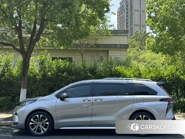 Toyota Grevia id 4335085 из Китая 8