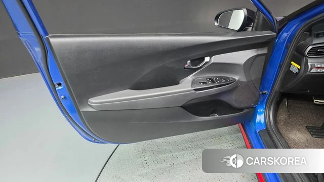 Hyundai Veloster (JS) id 4416804 из Кореи 8