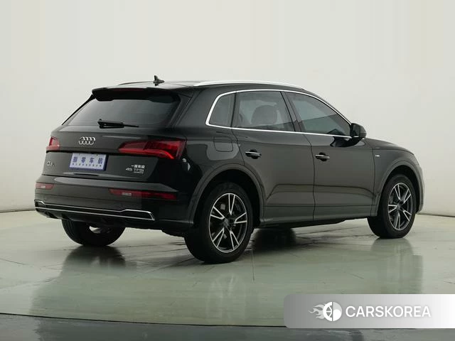 Audi Q5L id 4273667 из Китая 8