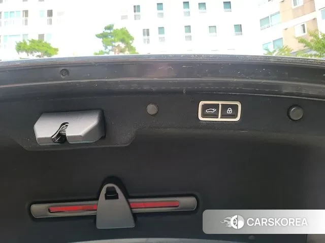 Hyundai Grandeur Hybrid (GN7) id 3057877 из Кореи 8