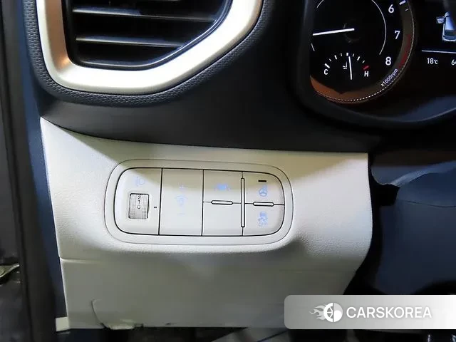 Hyundai Venue id 3425384 из Кореи 8