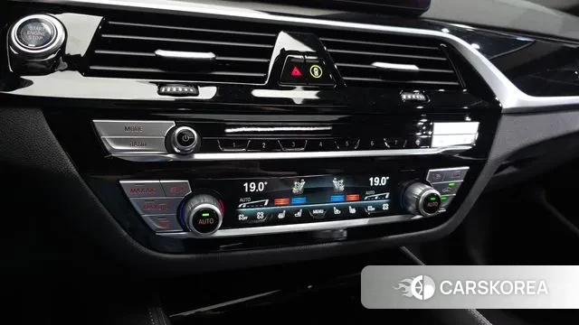 BMW 5 Series (G30) id 3042892 из Кореи 8