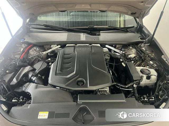 Audi A5L id 4333875 из Китая 8