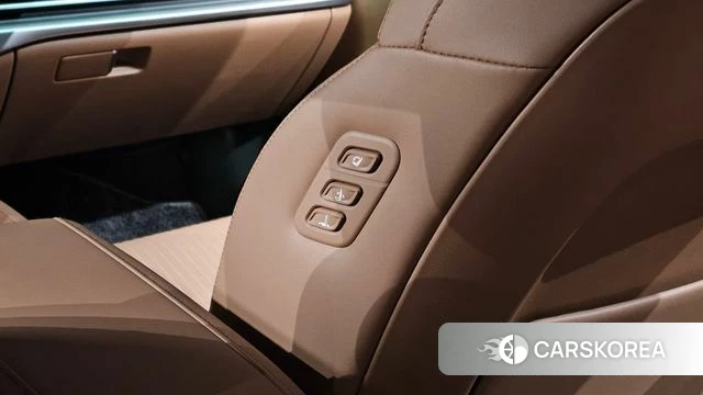 Hyundai Grandeur (GN7) id 4422119 из Кореи 8