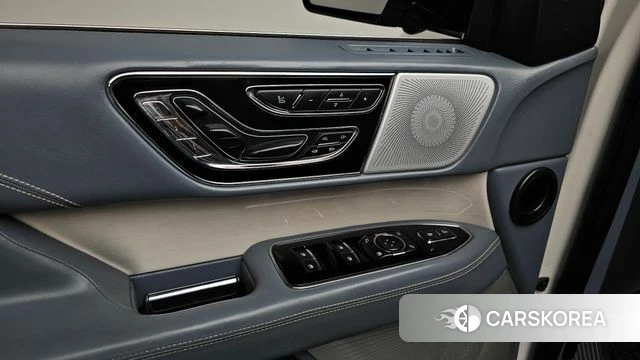 Lincoln Navigator 4th generation id 4865055 из Кореи 8
