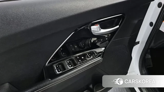 Kia Niro EV id 3367287 из Кореи 8