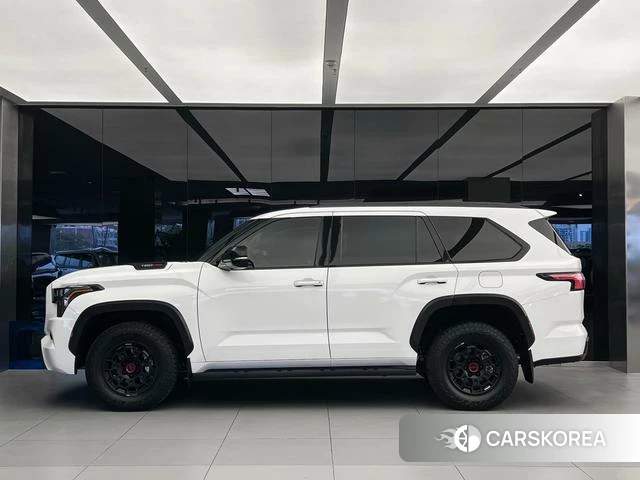 Toyota Sequoia id 4290223 из Китая 8