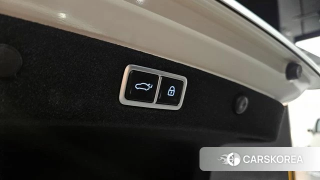 Hyundai Grandeur Hybrid (GN7) id 3909730 из Кореи 8