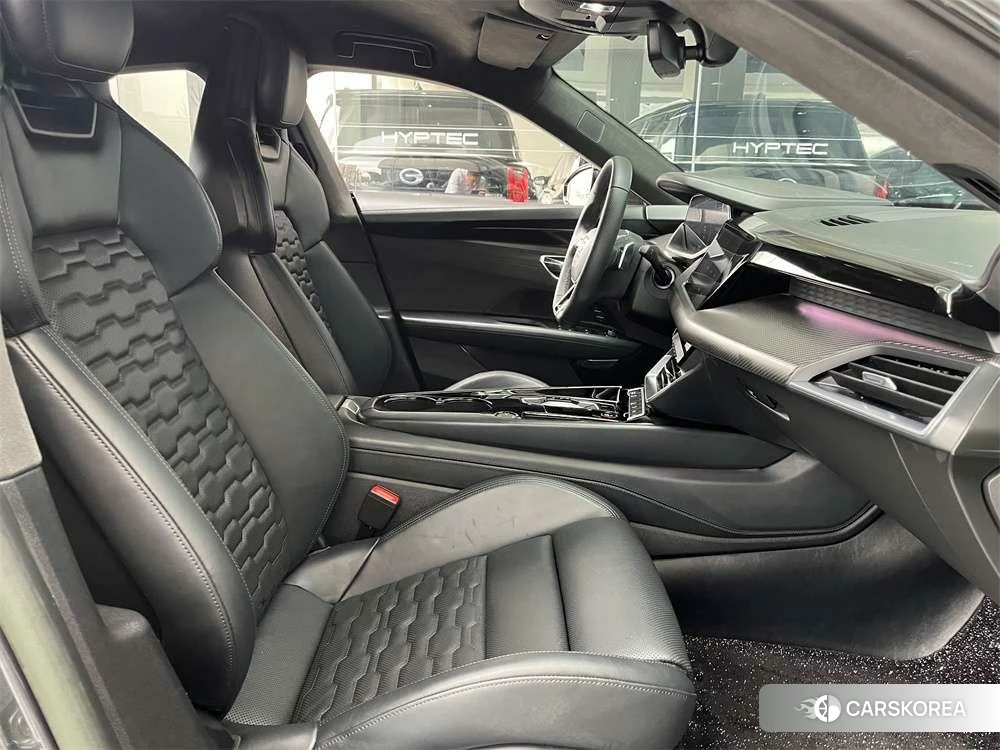 Audi e-tron GT id 4440277 из Китая 8