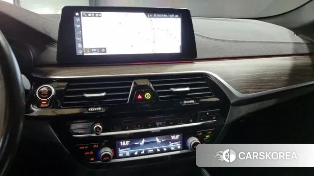 BMW 5 Series (G30) id 3369026 из Кореи 8