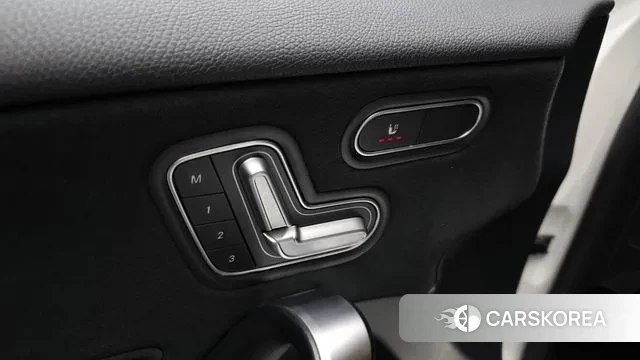 Mercedes-Benz A-Class W177 id 3390407 из Кореи 8