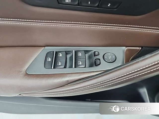 BMW 5 Series (G30) id 3820824 из Кореи 8