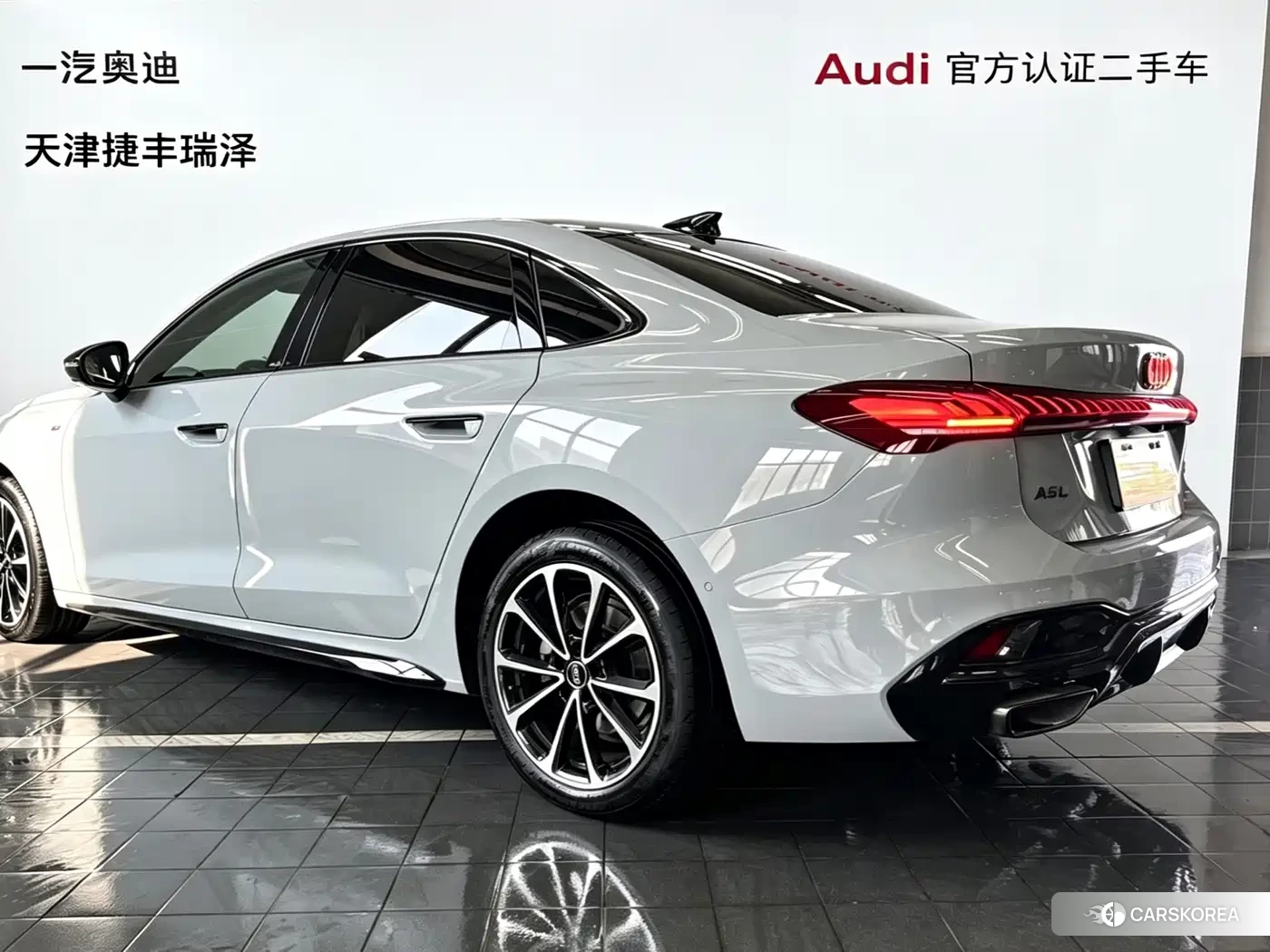 Audi A5L id 4654962 из Китая 8