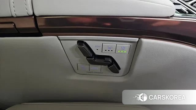 Lexus LM Second Generation id 3477271 из Кореи 8