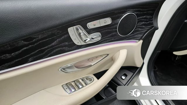 Mercedes-Benz E-Class W213 id 3899603 из Кореи 8