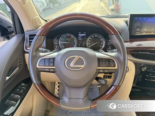 Lexus LX id 4260687 из Китая 8
