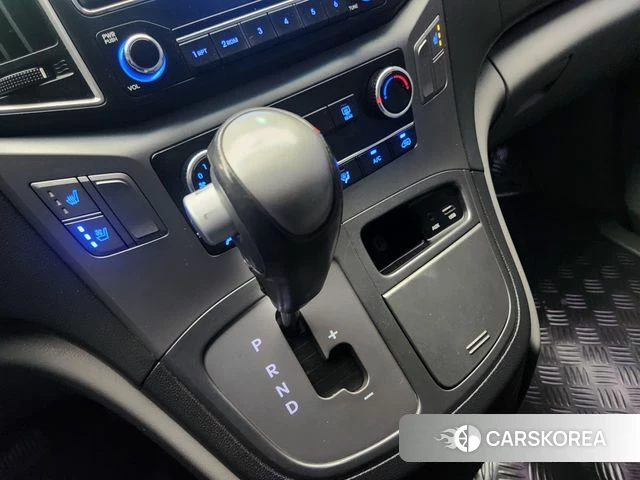 Hyundai The New Grand Starex id 4595791 из Кореи 8