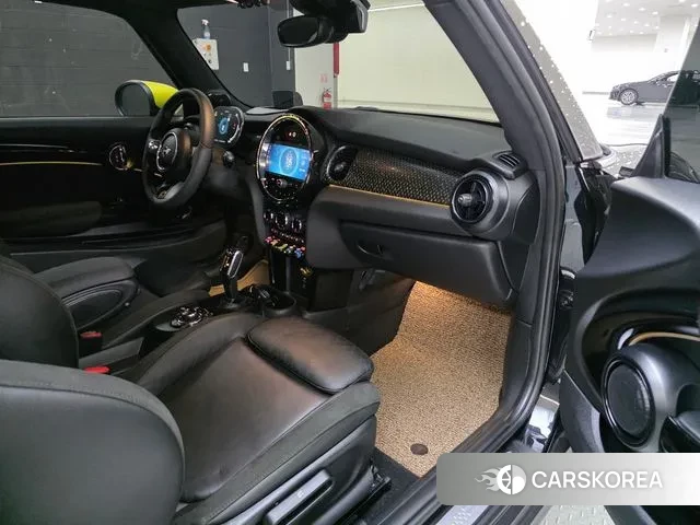 Mini Cooper Electric id 3041292 из Кореи 8