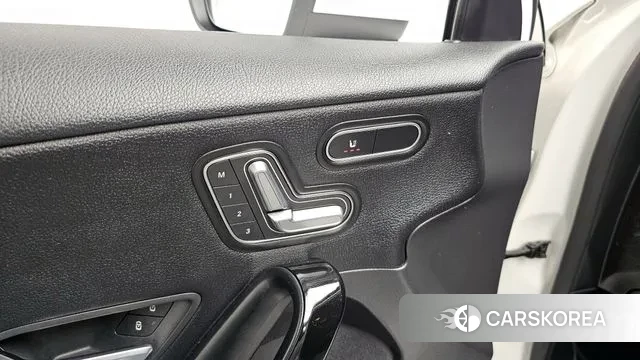 Mercedes-Benz A-Class W177 id 3374332 из Кореи 8