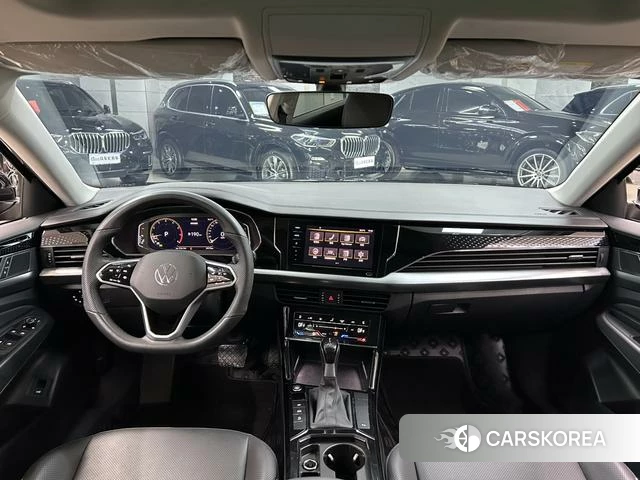 Volkswagen Passat id 4255917 из Китая 8