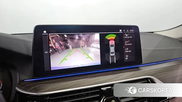 BMW 5 Series (G30) id 3407068 из Кореи 8