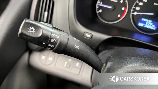 Hyundai The New Grand Starex id 3188555 из Кореи 8